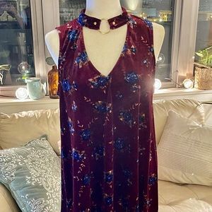 Floral velvet choker dress
